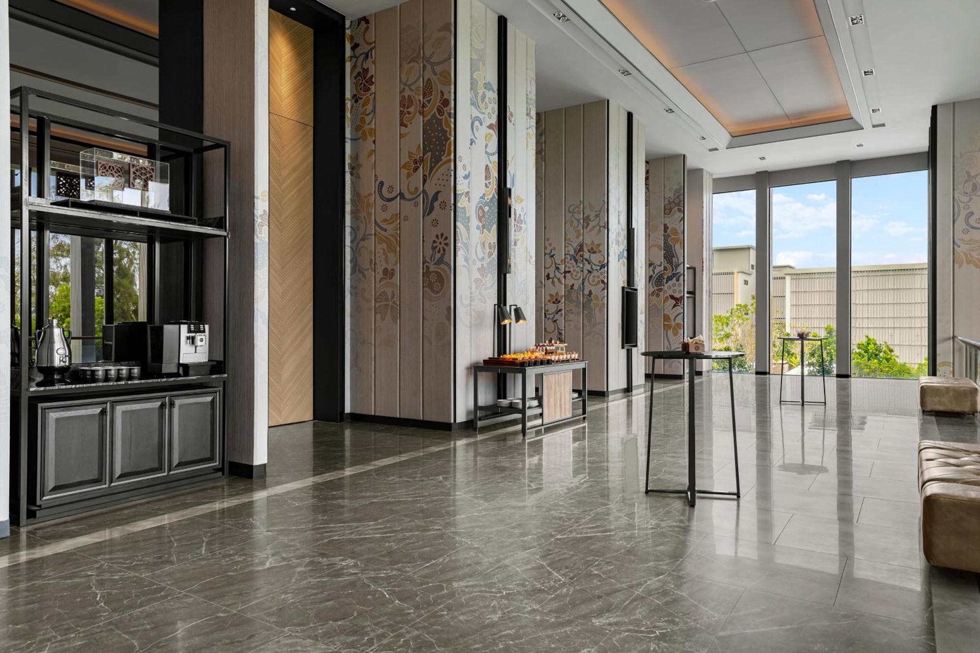 Four Points By Sheraton Phuket 酒店 4*